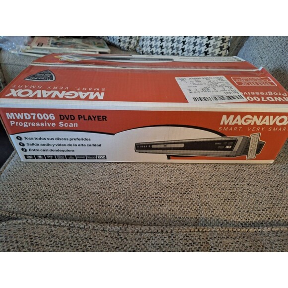 Magnavox MWD7006 DVD Player W/ Original Remote  NEW - Picture 1 of 8